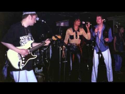 Action People feat Rio Hendricks - "Free Your Mind (Freejazz)"