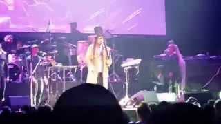 Erykah Badu &quot;U Don&#39;t Have to Call&quot; Live at Kings Theatre in Brooklyn