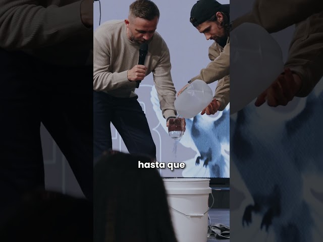 Vídeo relacionado con Jesús, Lleno del Espíritu (Spanish edition) : Spirit Filled Jesus