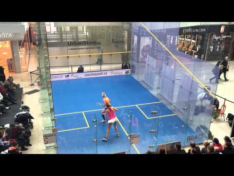 Squash MČR 2015: Zuzana Kubáňová - Veronika Gaultier Koukalová (3-1)