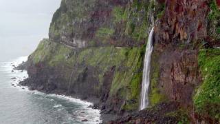 preview picture of video 'Old northern coastal road and waterfall, Madeira'