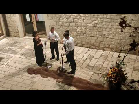 Dvoje se milovalo drago (klapa Kampaneli)