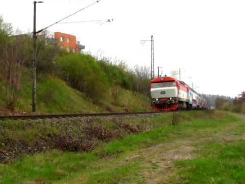749006 na čele os.9057 - Praha Michle - 11.4.2010.