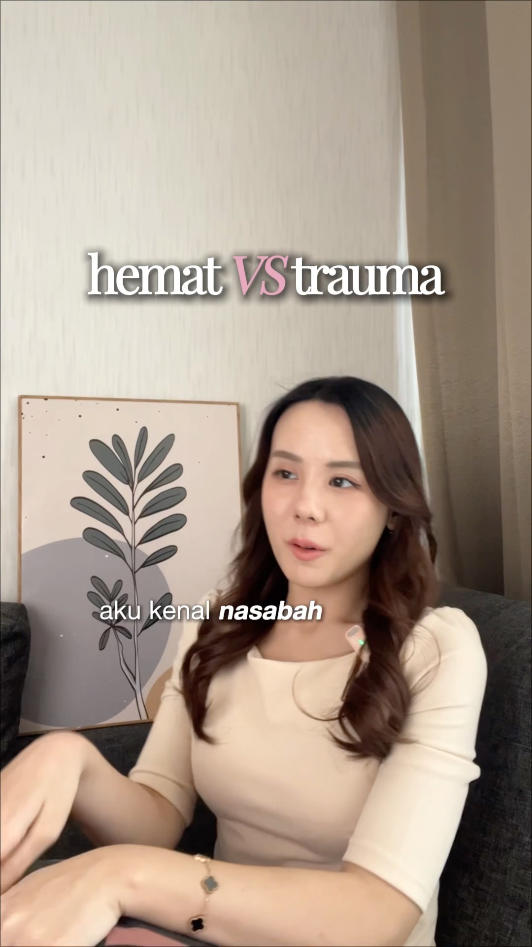 Hemat itu penting, tapi jangan sampai trauma karena terlalu berhemat! Yuk, belajar keseimbangan dalam mengelola keuangan...