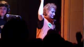 La televisión es nutritiva. Aviador Dro