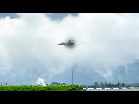 F/A-18 making clouds in an moody morning airshow ☁️ Swiss Hornet Display Team
