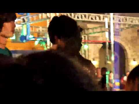 [CLOSE FANCAM] 110821 Injured Yesung assisted by staff!! @ Dream Team filming (SUPER JUNIOR)