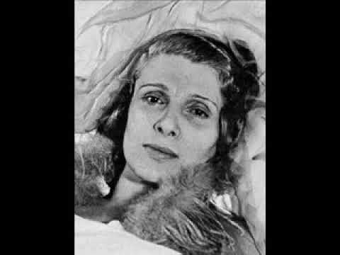 Aimee Semple McPherson: A Life In Photos