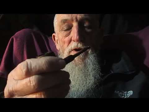 Rattray’s Sterling Flake in the ¾ ounce Orlik