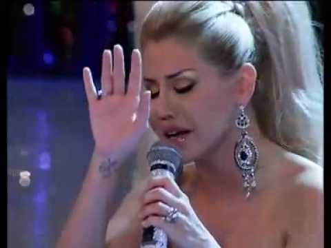 CEYLAN  saçlarını taramışsın.mp4