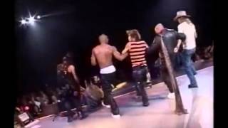 Aerosmith &amp; Run DMC - Walk This Way [Live in Camden]