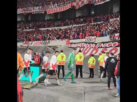 🔥Olé olé olé, jugando bien o jugando mal. Oh!! yo te quiero no me importa nada, te vengo alentar.🔥