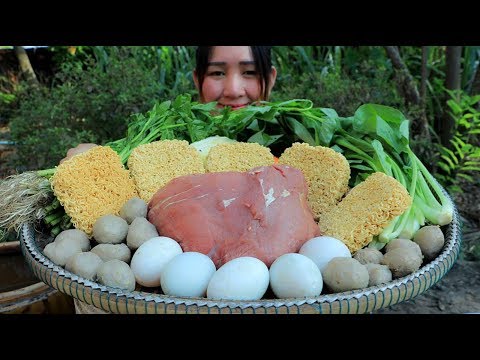 Yummy Special Soup Cooking - Beef Soup Cooking Yellow Noodle - Cooking With Sros