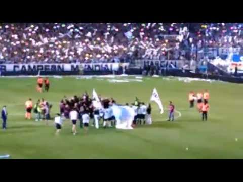 "Sale Racing vs Godoy Cruz 1-0 Racing Campeon" Barra: La Guardia Imperial &bull; Club: Racing Club