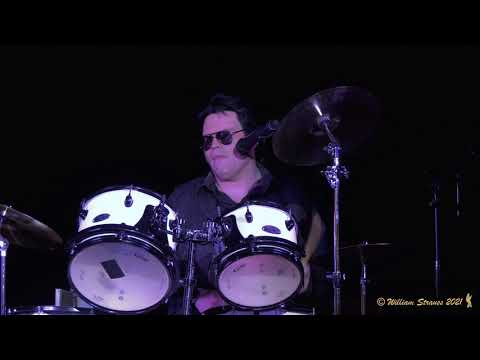 Michael Cullipher, Cote Deonath And Chris Patti - "Simple Man"