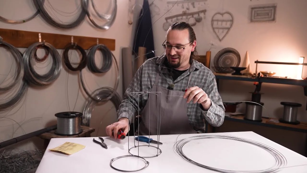 Rubrika Urob si sám z relácie Na chalupe - Jar 2026 č.10 - Lampa z drôtu