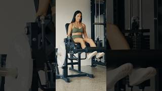 If you know me, you know I take my leg days seriously 😅🔥