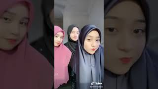 Download lagu Tiktok Princessziaaa Queenyytan Sofeaschaa Trnot (Manzz) - 21 April 2021 mp3