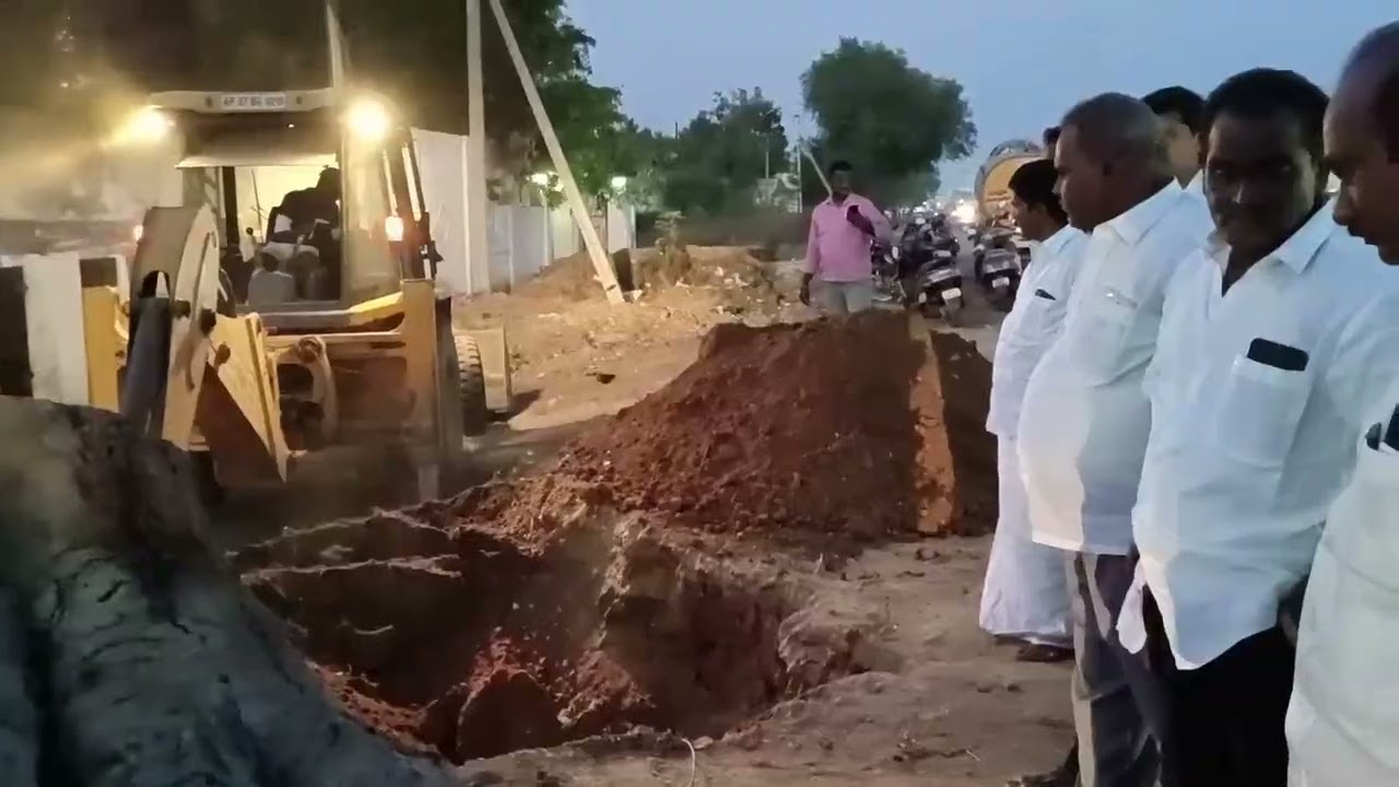 வெட்டி தோண்டிய மரம் மீண்டும் நடப்பட்டது!!