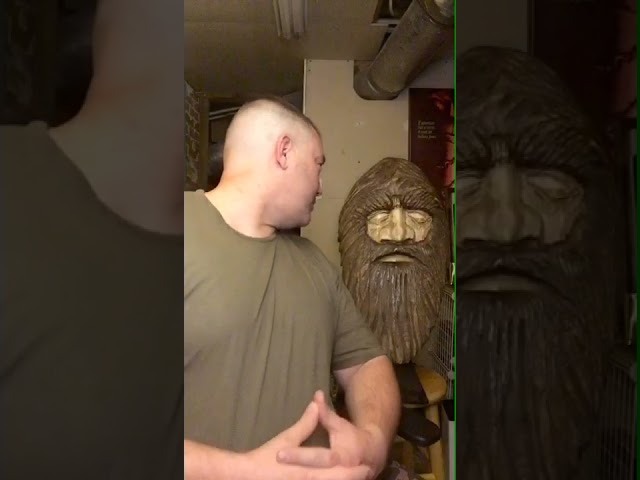 Vídeo relacionado con Monster