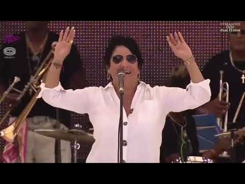 Definitivamente (en vivo)- Manolito Simonet y Su Trabuco Ft. Tania Pantoja | desde La Tropical 2021