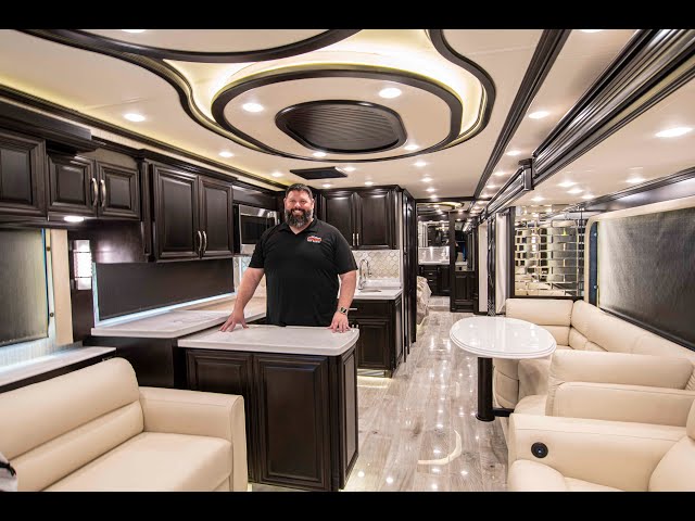 Preview image of 2022 Newmar Essex 4569 (17N210878) youtube video