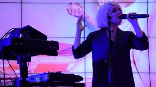Little Boots - No pressure (Live at Tsvetnoy Central Market 26-03-2015 Moscow)