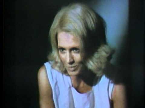 download lagu mp3 mp4 Glynis Hamel, download lagu Glynis Hamel gratis, unduh video klip Glynis Hamel