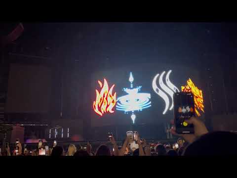 Chris Brown - 11:11 Tour Live in Seattle 07/26/2024 w/ Muni Long, Maeta and DJ Fresh