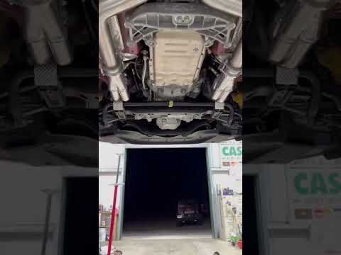 Finally installed longtube kooks headers and catless mid pipes on my Hellcat Redeye