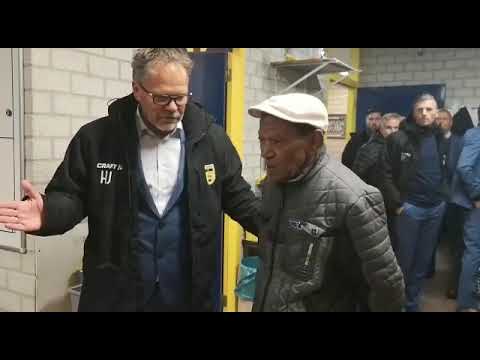 Oudste seizoenkaarthouder (93) spreekt selectie toe