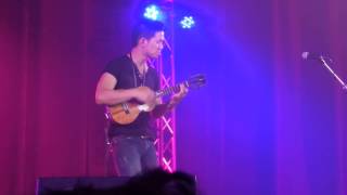 Jake Shimabukuro - "Dragon" (electric ukulele) - Grand Ukulele Live in Bangkok - Meniscus Magazine
