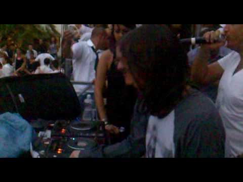 Bob Sinclar & Silvio Carrano with Nico P voice live @ Nafoura (24-07-2010)