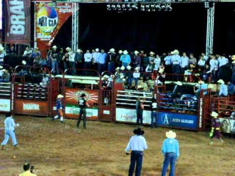 COLORADO RODEIO 2010 - FINAL Paulo  Lima  "BANDEJA" X Big Brother (Bela Vista)