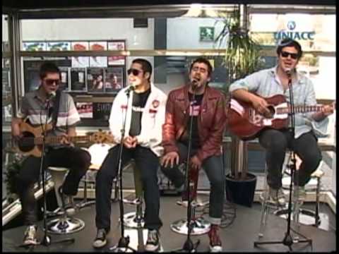 Los Cosmoparlantez - Cuántas Veces (Puro Chile - TV UNIACC)