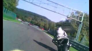 Vidéo Spa Francorchamps R6 K6 Bikers day Oct 2010 par tom277