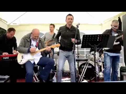 ROBERT COLINA & BAND   Kiss