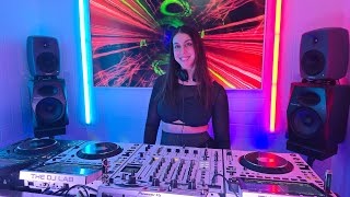 Top 100 Progressive House and Melodic Techno with AYLA