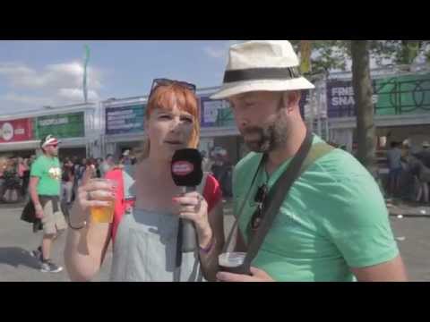 Op zoek naar een date op Rock Werchter via Tinder (Rock Werchter 2015)