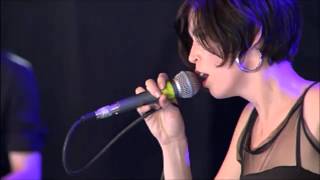 The Jezabels - Mace Spray (Live @ Pukkelpop &#39;12)
