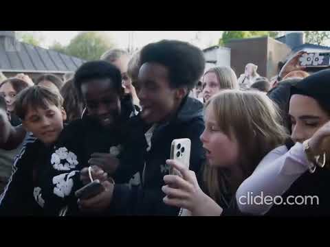 Hämmentävä välikohtaus Mirellan keikalla (HIDASTETTUNA)