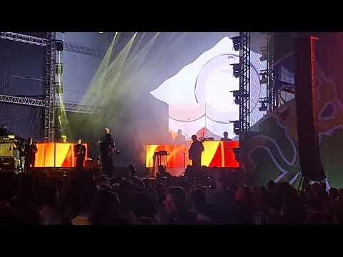 Sem Crise e A Vida é Curta para Viver depois - Baiana System no Festival Olímpico Parque Time Brasil