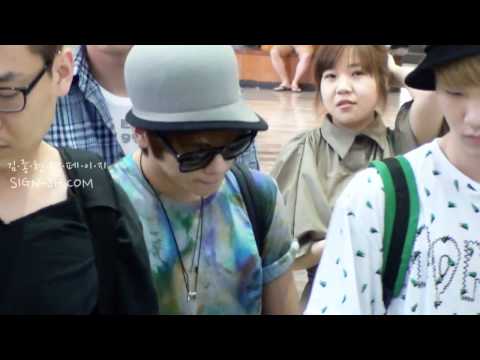 [fancam] 110531 SHINee Jonghyun @ Gimpo Airport