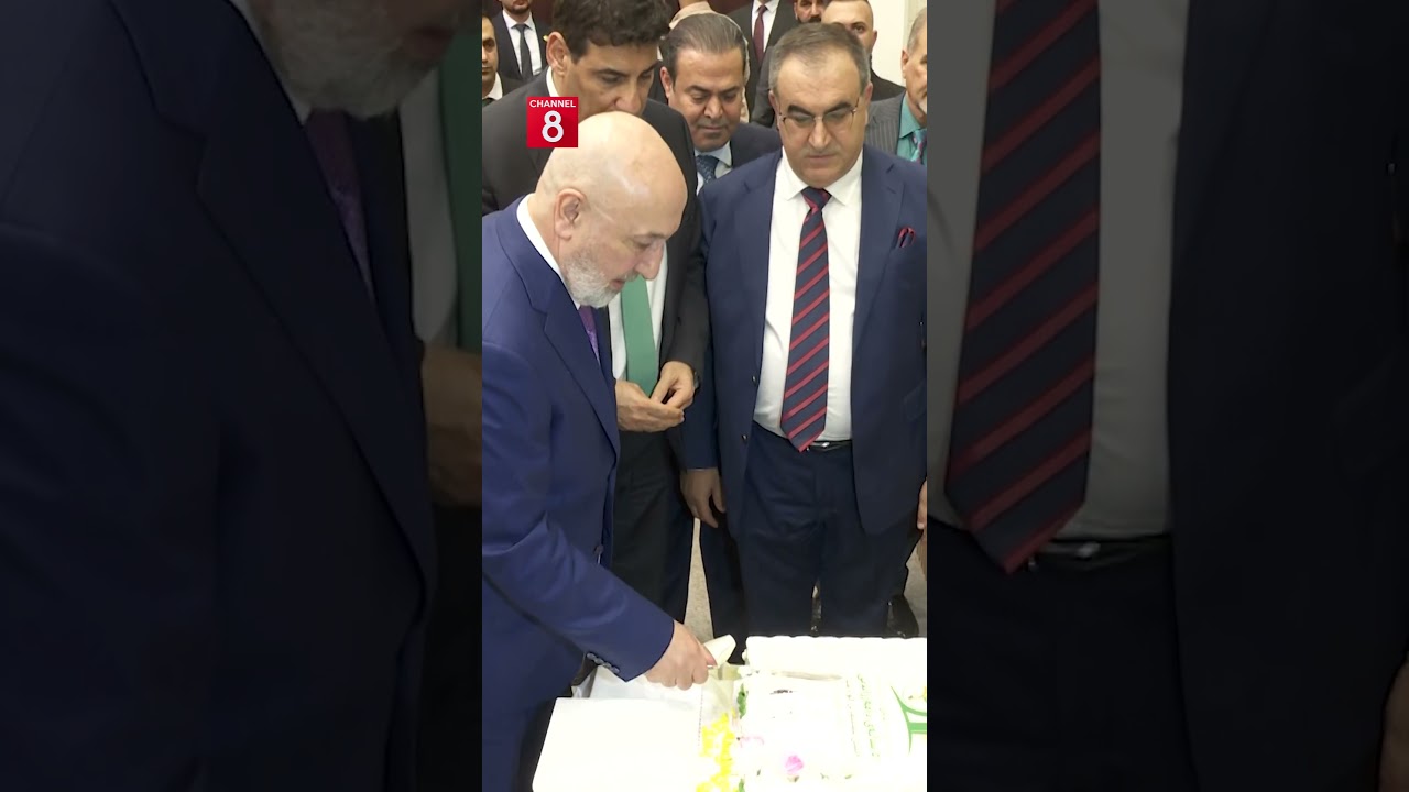 ڤیدیۆ | نزار ئامێدی، سەرۆککۆماری عێراق کێکی 51مین ساڵیادی دامەزراندنی یەکێتیی لە بەغداد دەبڕێت