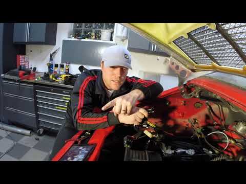 Porsche 964 Weight Challenge: Pulling the Harness (166kg Left)