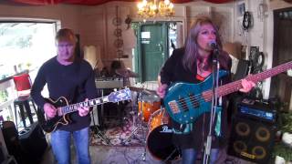 Rebecca Johnson Band *YOU HAVEN`T DONE NOTHING* Live @ The Co-Op Club (20/9/15)