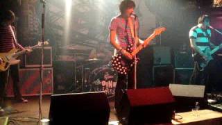 The Pink Spiders, Gimme Chemicals