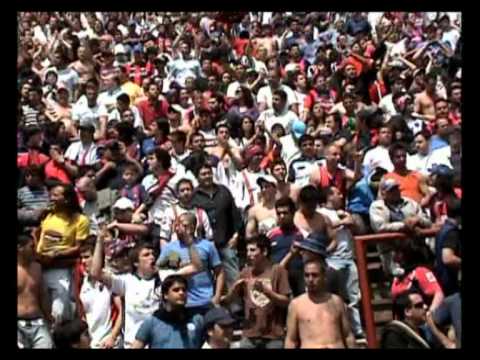 "Hoy san lorenzo hay que ganar no podemos perder y llego la banda de huracan." Barra: La Gloriosa Butteler &bull; Club: San Lorenzo &bull; País: Argentina