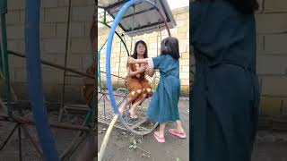 Download lagu Di usir yg pnx ayunan 😭😭#kumpulan video komedi @Novitasari revina mp3 Download lagu Di usir yg pnx ayunan 😭😭#kumpulan video komedi @Novitasari revina mp3