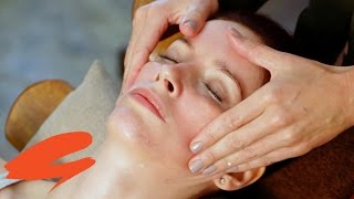How to use facial oils in your skincare routine | Get The Gloss